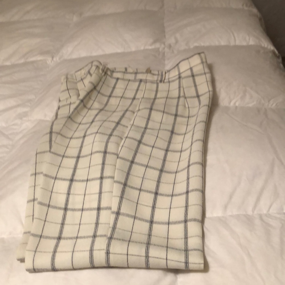 White wool pant with black squares small